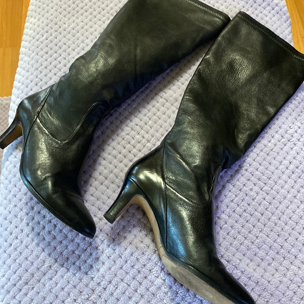 Carolina Herrera women boots size 8B